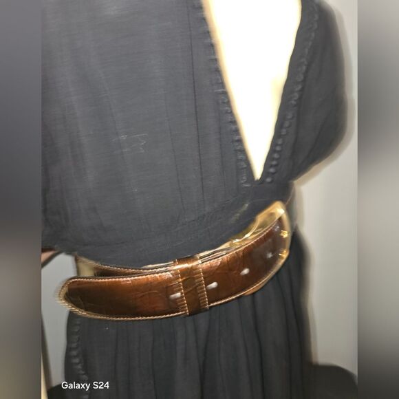 MCM ALLIGATOR WITH BRASS BUCKLE BELT MADE IN ITALY - Picture 12 of 14